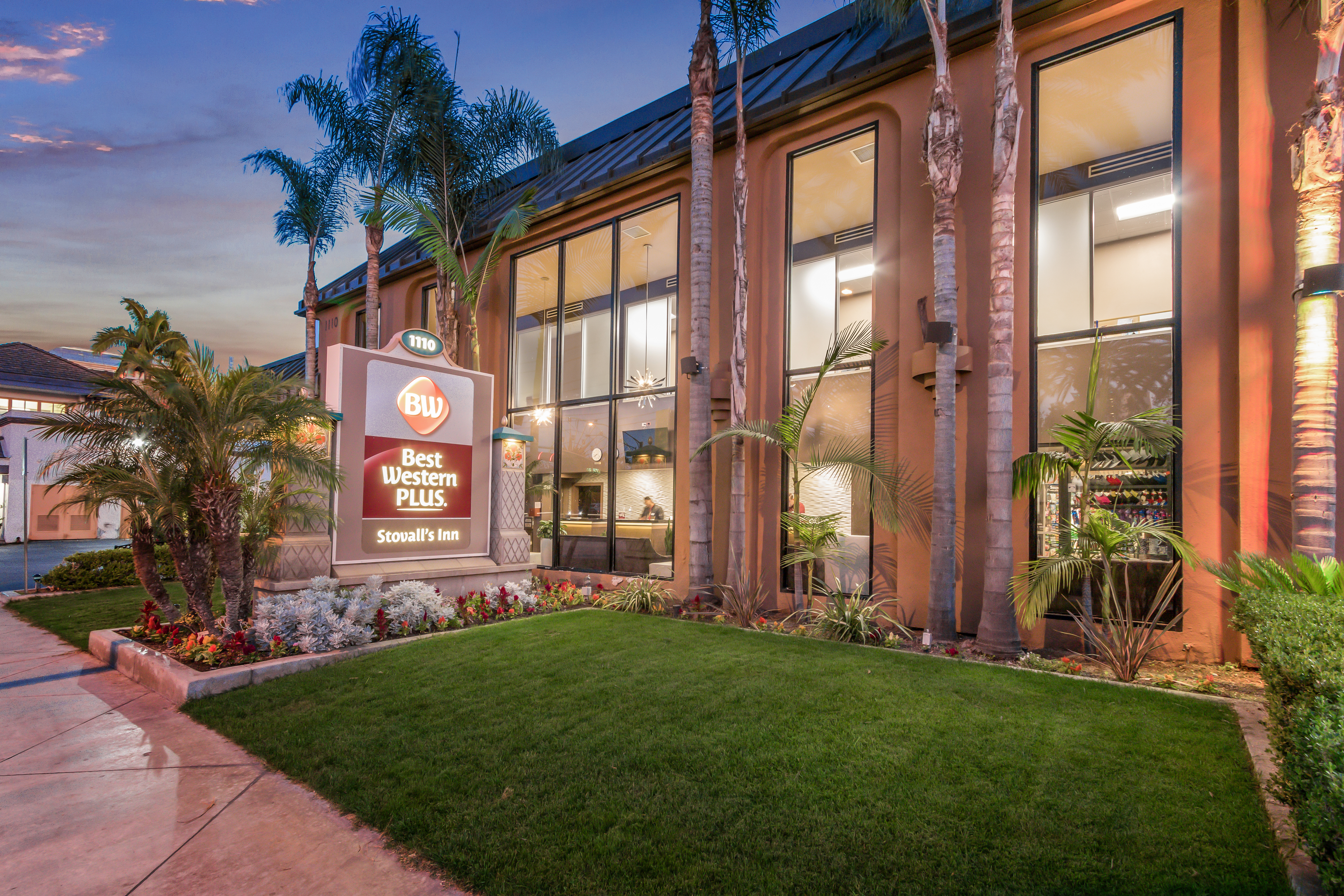 Trust a Disney Good Neighbor Hotel!